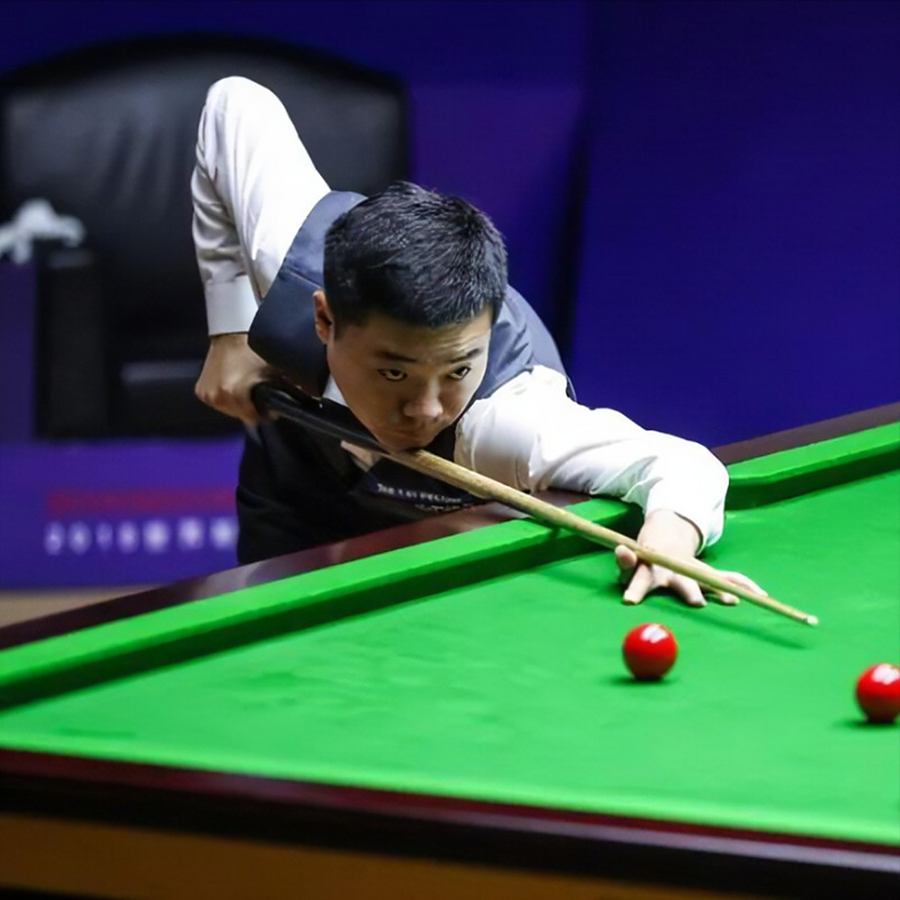 接威胁球门 接威胁球门