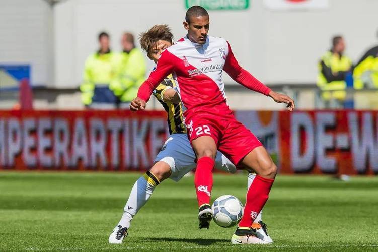 了令人瞩目 了令人瞩目