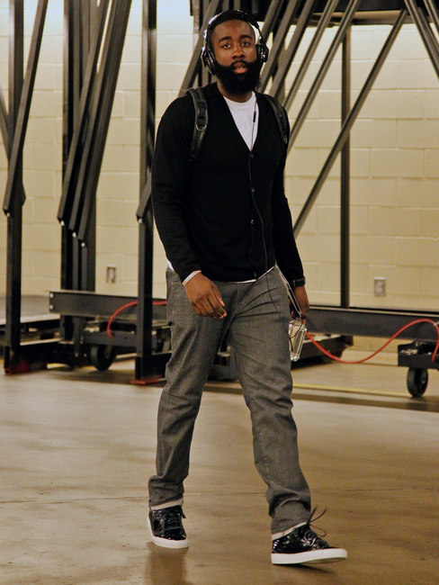 双方在中场 双方在中场